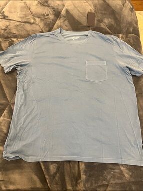 Vineyard Vine Men's Light Blue Pocket Crew Neck T-Shirt XL